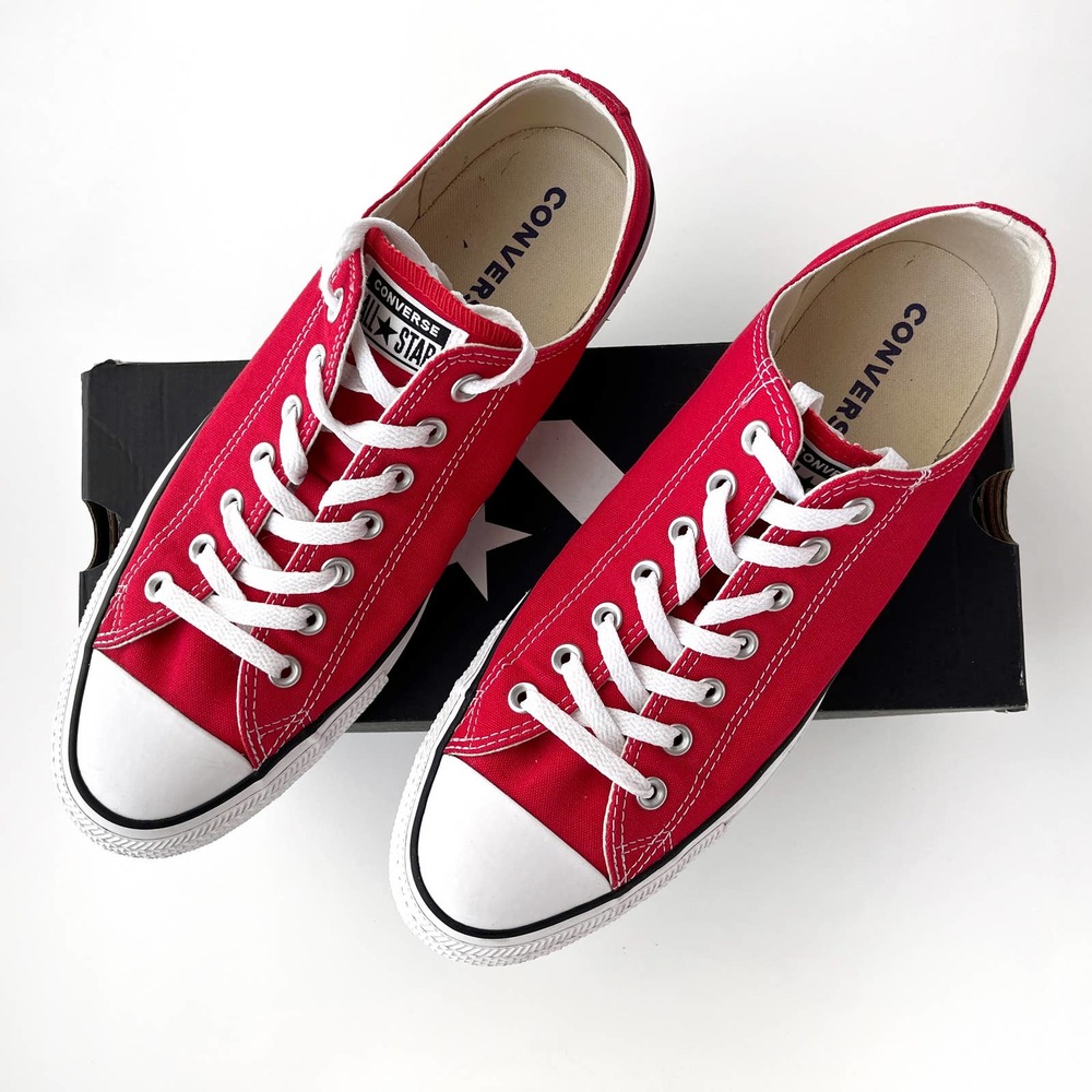 Converse Chuck Taylor All Star Classic - Low Top Red Unisex Sneaker Shoes M12